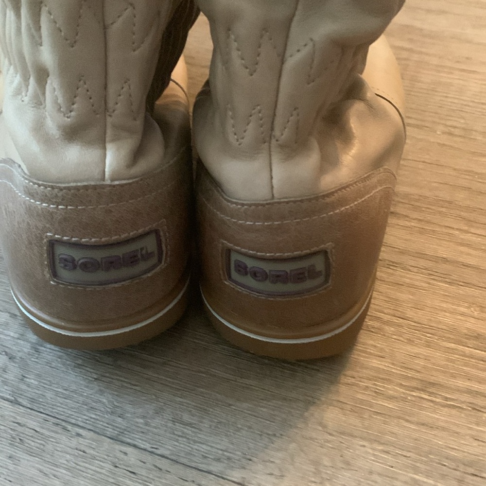 Sorel Cream and Tan Winter Boots - Picture 6 of 14